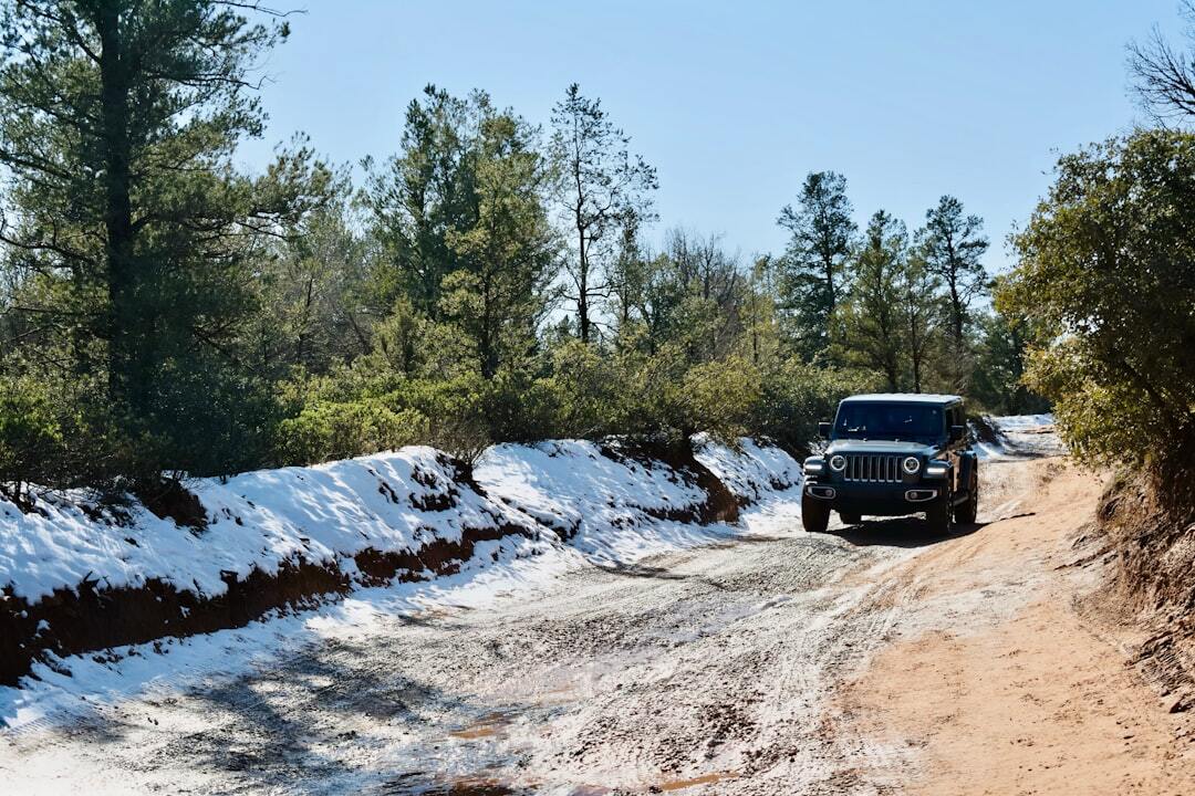 Four-Wheel Drive Won't Help You Stop: The Winter Overconfidence That Causes Collisions
