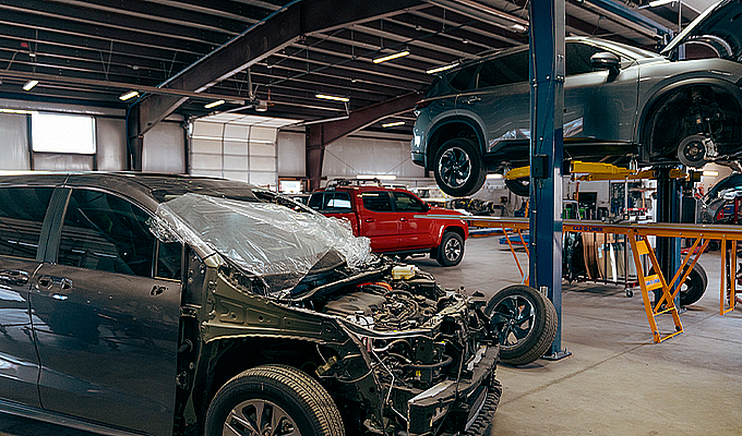 Does Insurance Cover Auto Body Repair in Arizona? A Driver's Guide
