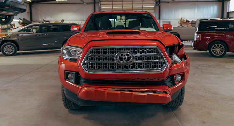 Mirror Matching 101: How Heck’s Ensures Your Vehicle’s Repairs Are 100% Correct